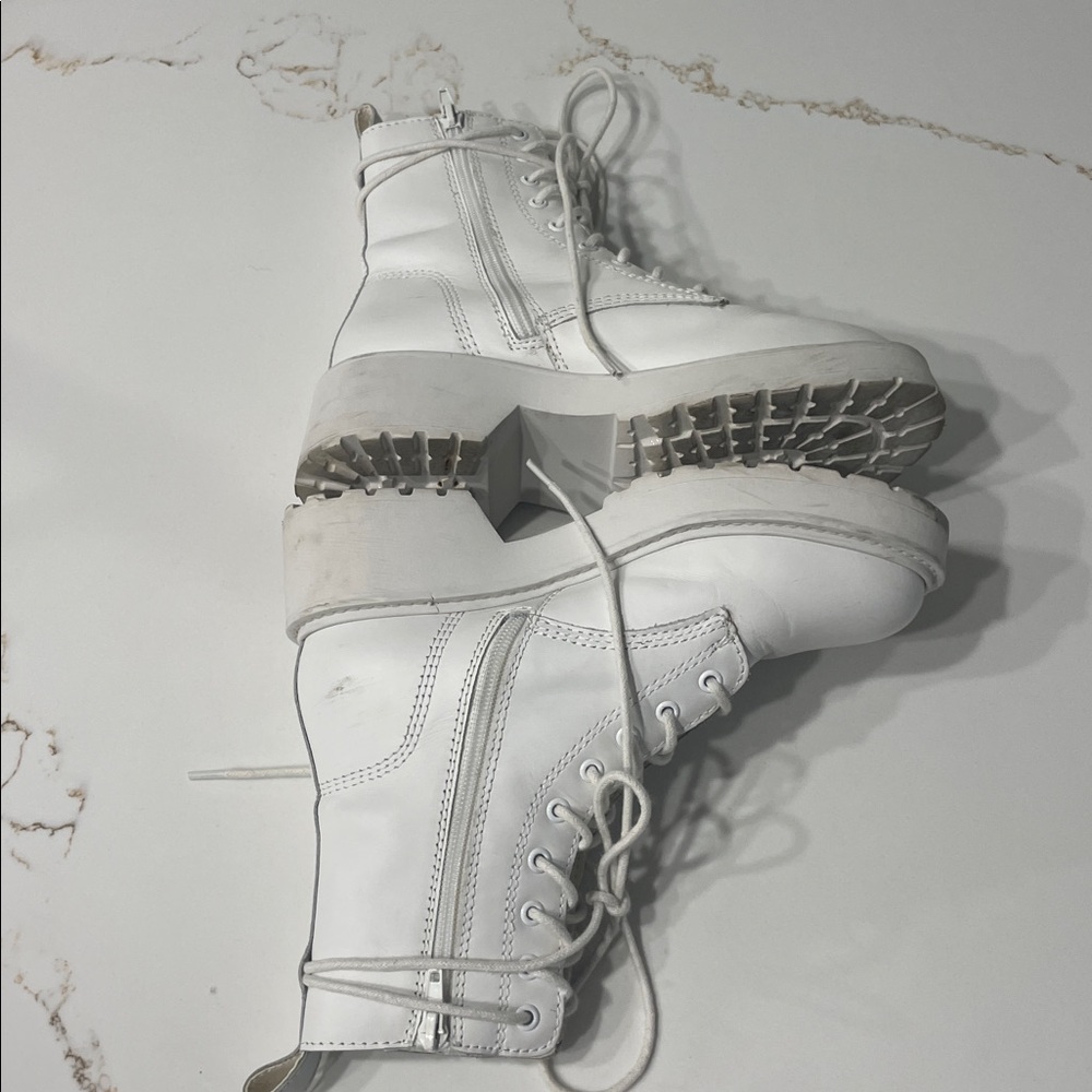 Steve Madden White Leather Lace-Up Women's Boots with zipper | 6 - Picture 7 of 9